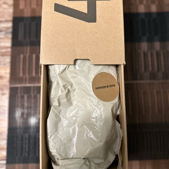 NWT - Yeezy Boost 450 - Cinder- Size 12 - Picture 11 of 11